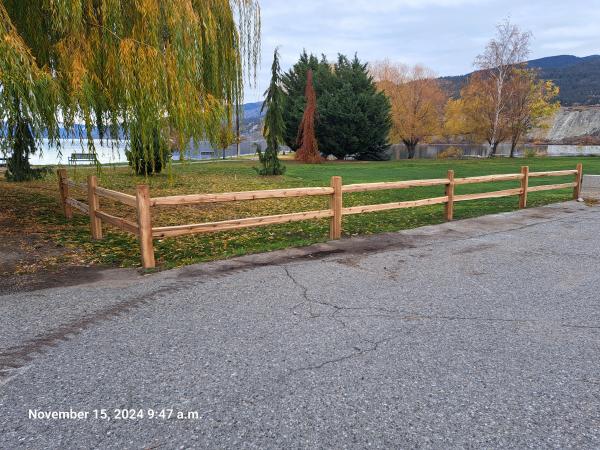 20241115 Wharf Park fence